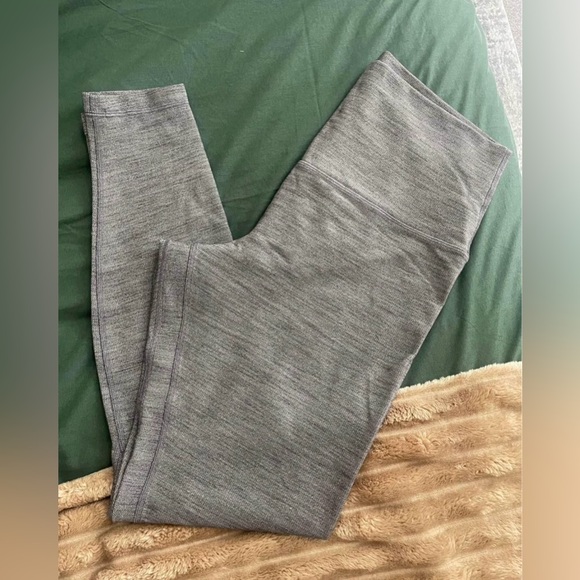Lululemon 14 (like-new) - Picture 1 of 3